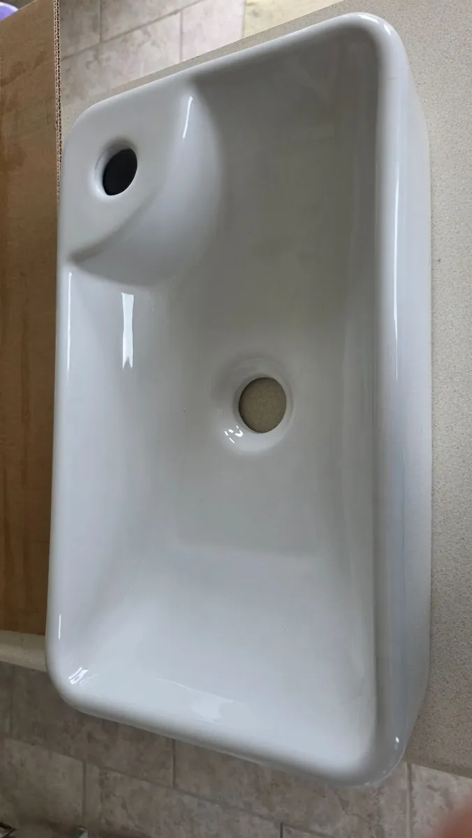 Cloakroom Basin - Image 3