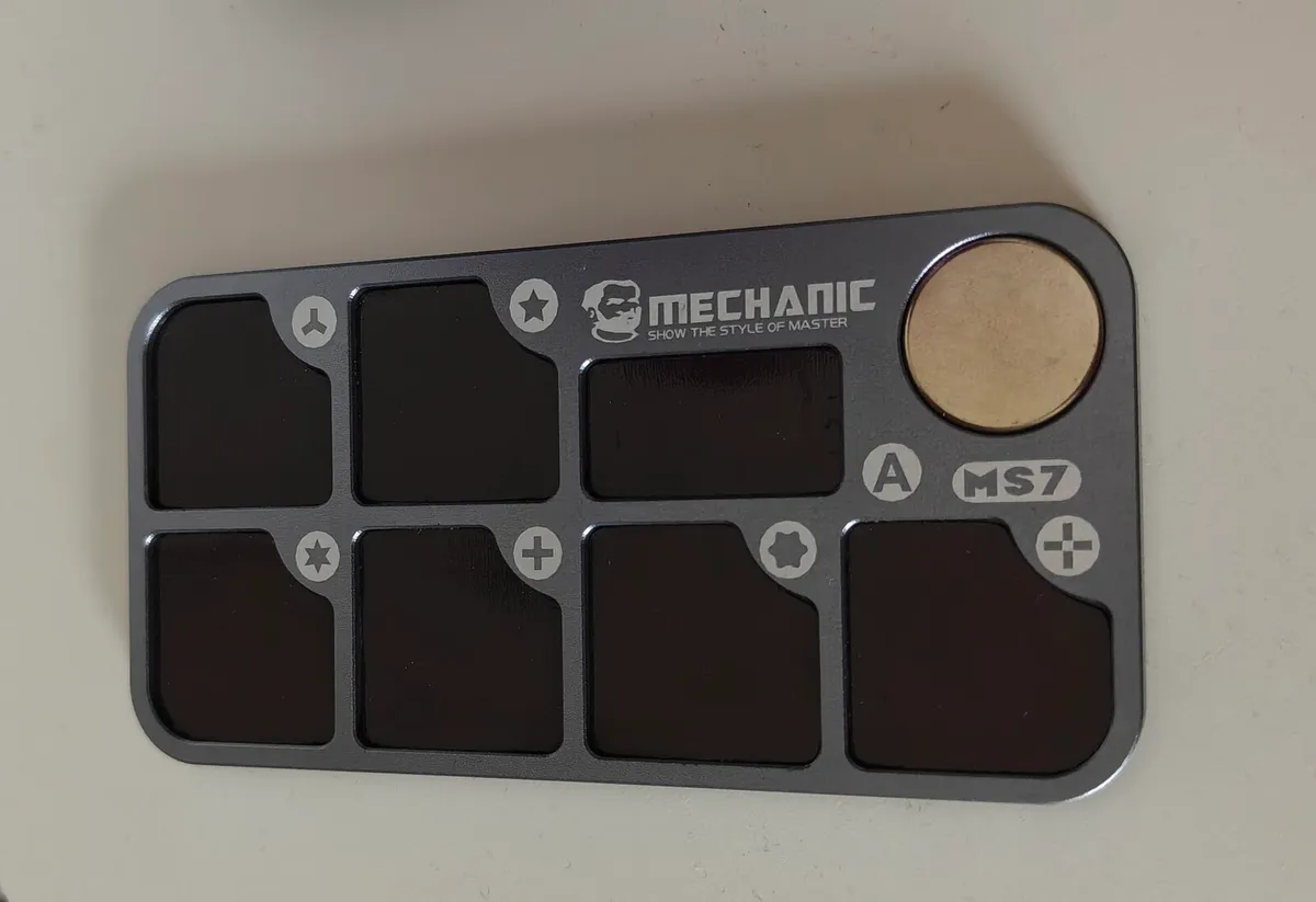 MECHANIC MS7 ALUMINIUM SCREW STORAGE