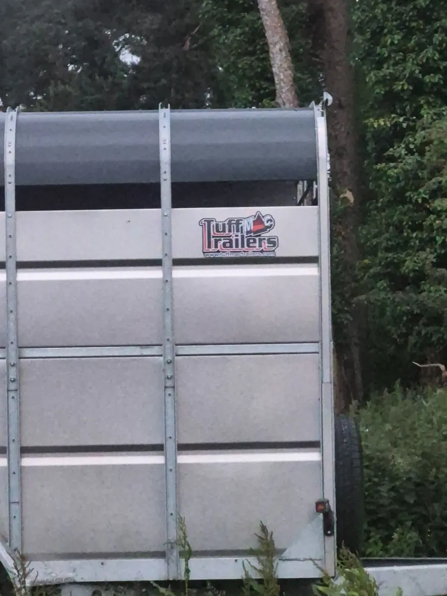 Cattle trailer - Image 1