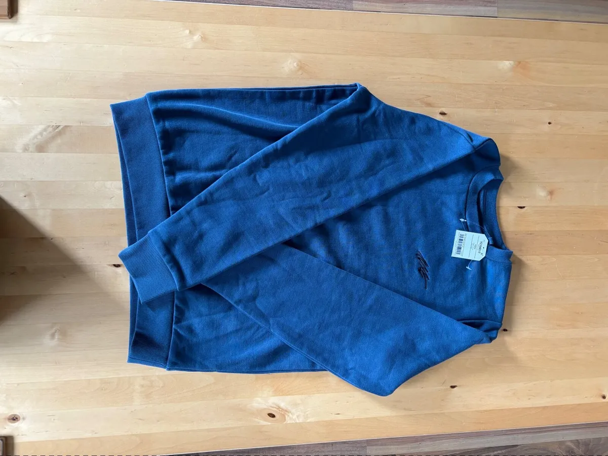 Jogger and sweater - Image 2