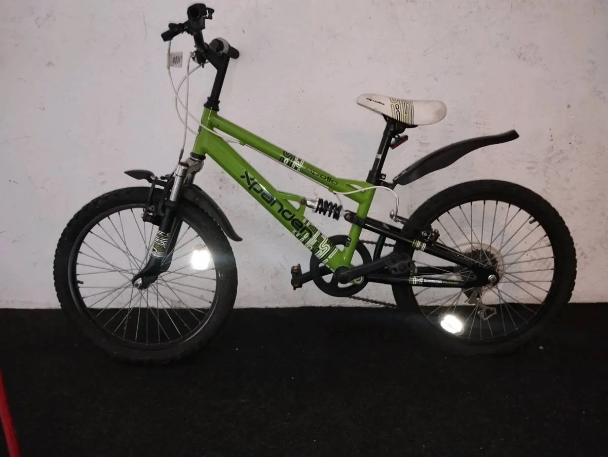 Boys 20inch bike - Image 2