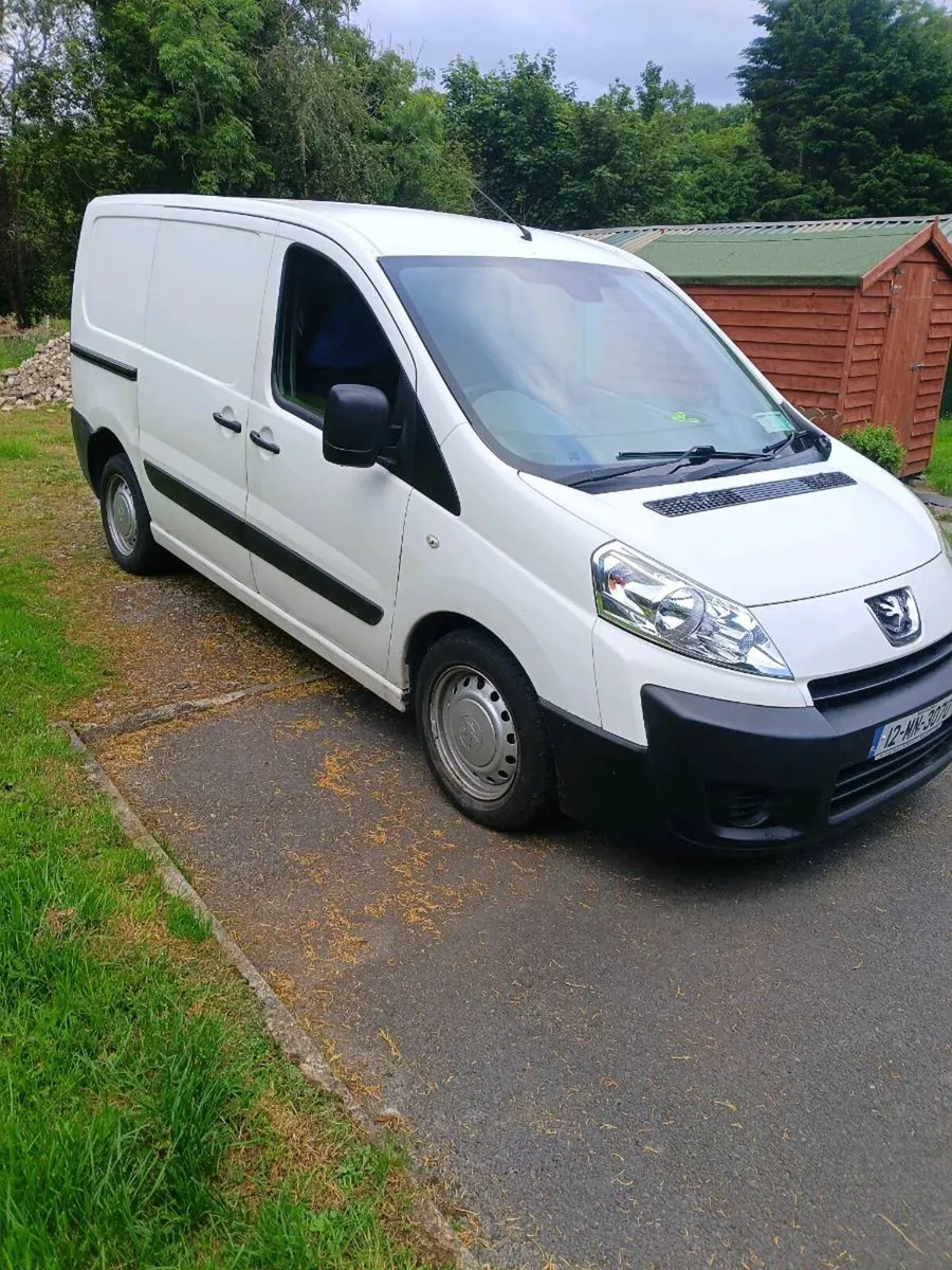 Van - Image 2
