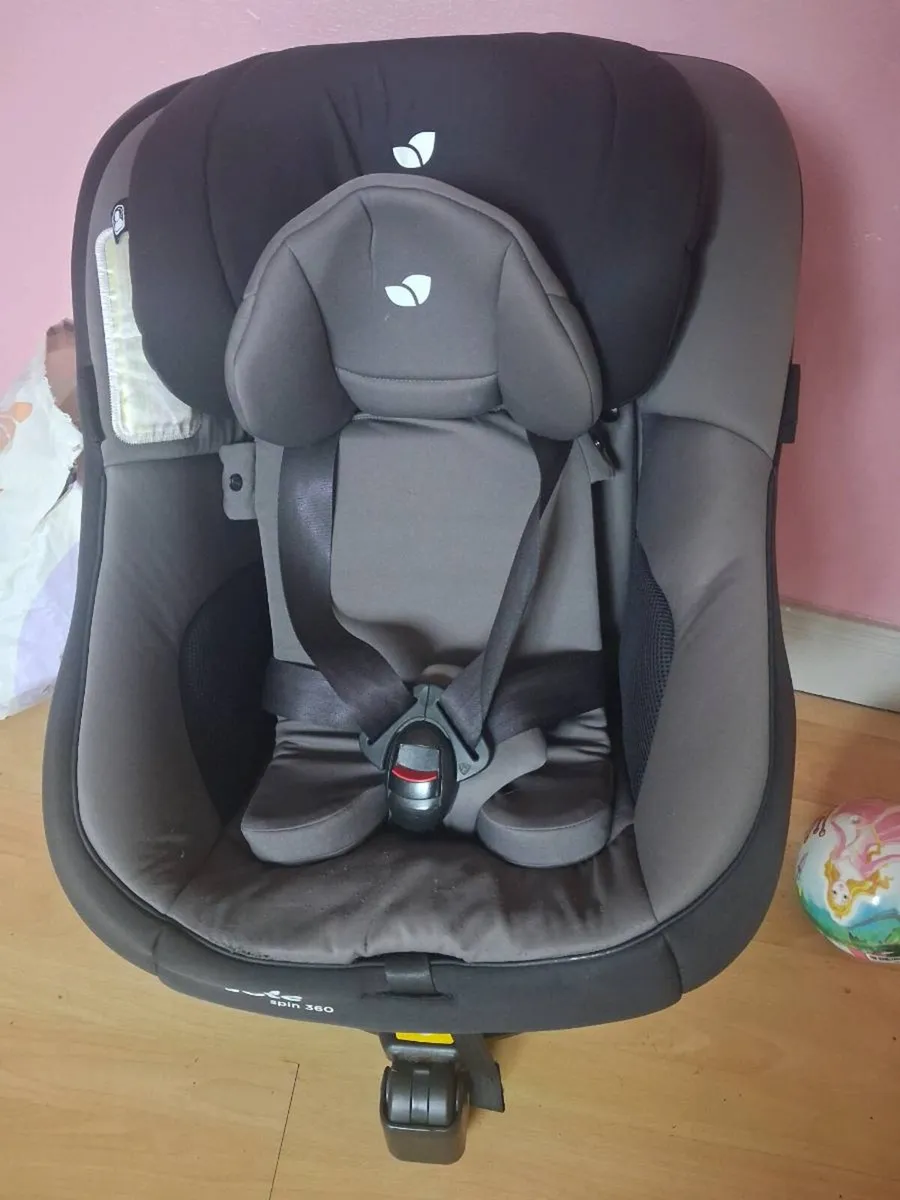 Joie car seat spin 360 - Image 4