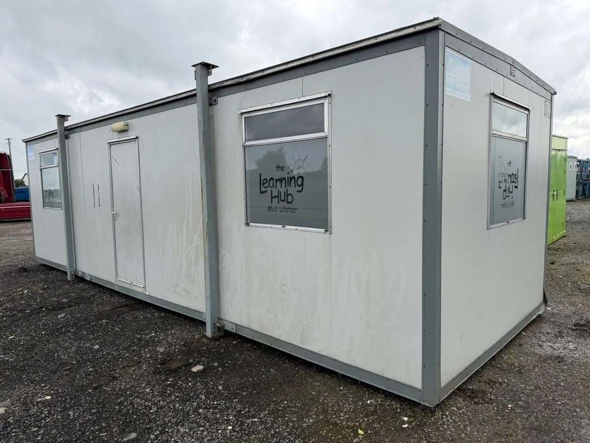 APPROX. 30ft x 10ft STEEL CLAD OPEN PLAN OFFICE - Image 1