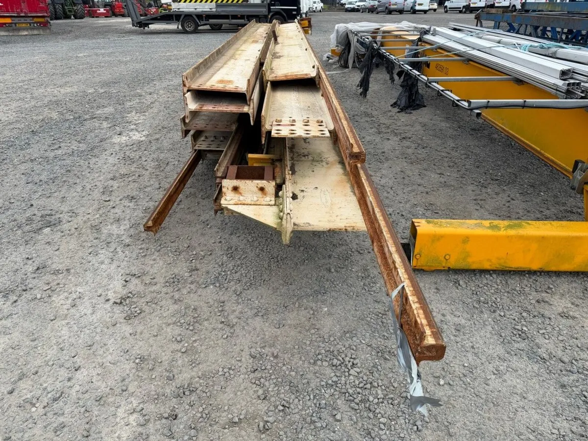 DEMAG EKKE 2 TON OVERHEAD CRANE & RAILS - Image 2