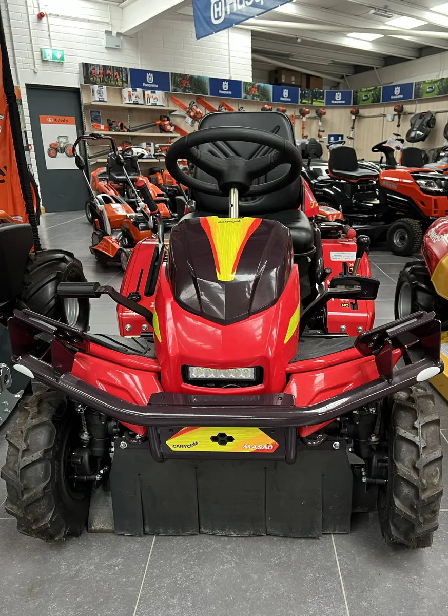 Canycom CMX1810 Ride-on Brushcutter - Image 2