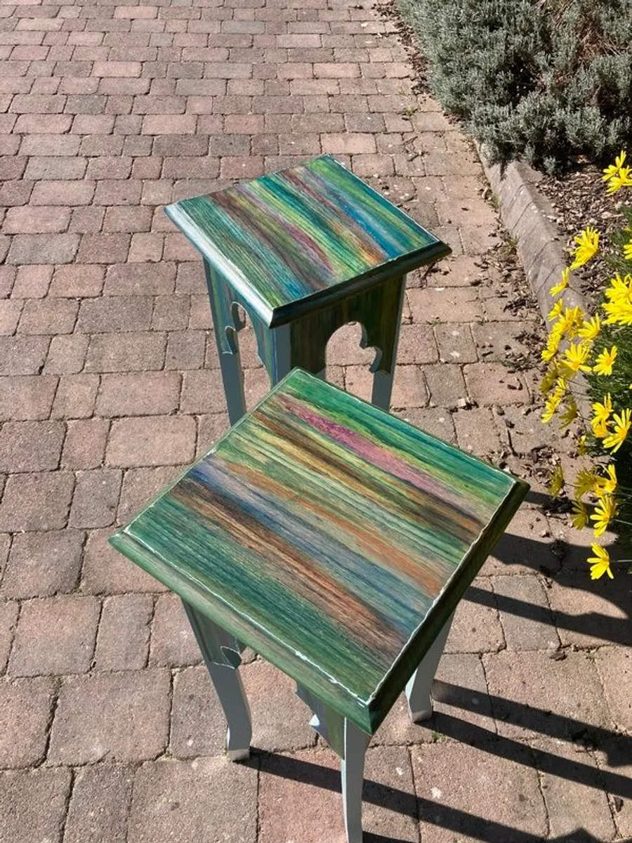 Pair of tall lamp tables - Image 3
