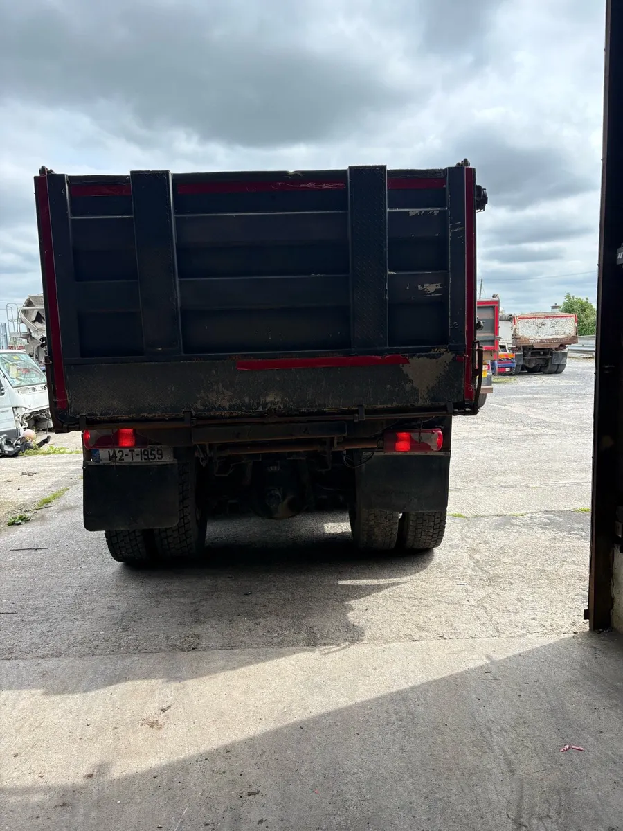 Scania P370 five axle tipper 36 ton - Image 2