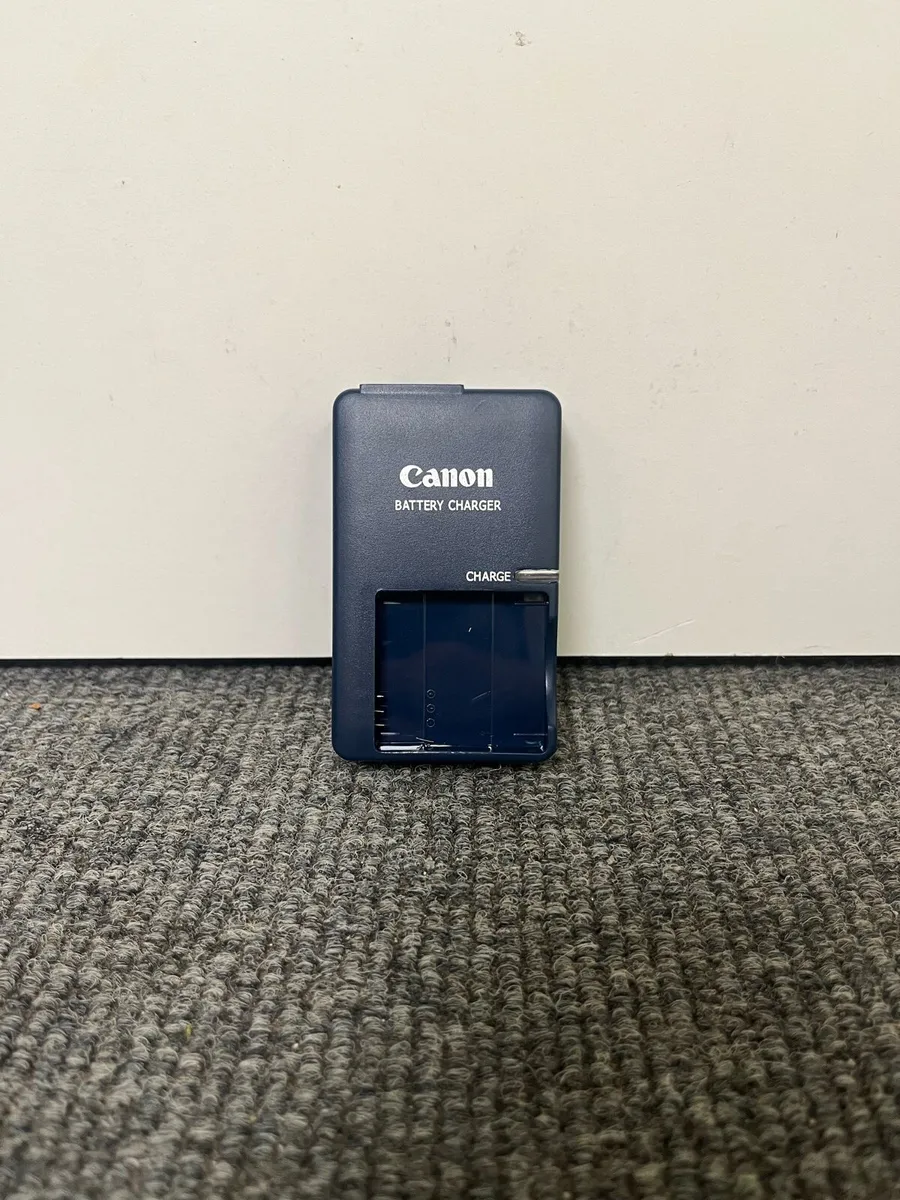 Canon Ixus 130 Digital Camera - Image 3