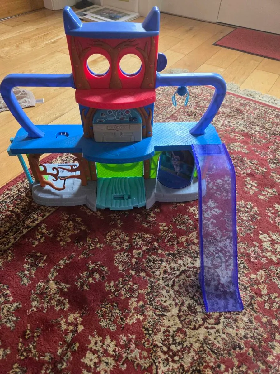 Children's toy and slide - Image 1