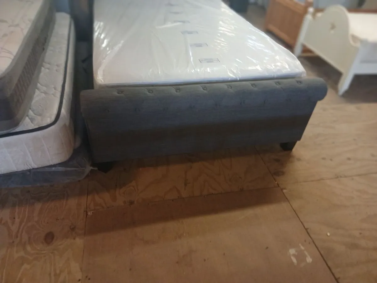 New bed and mattresses - Image 3