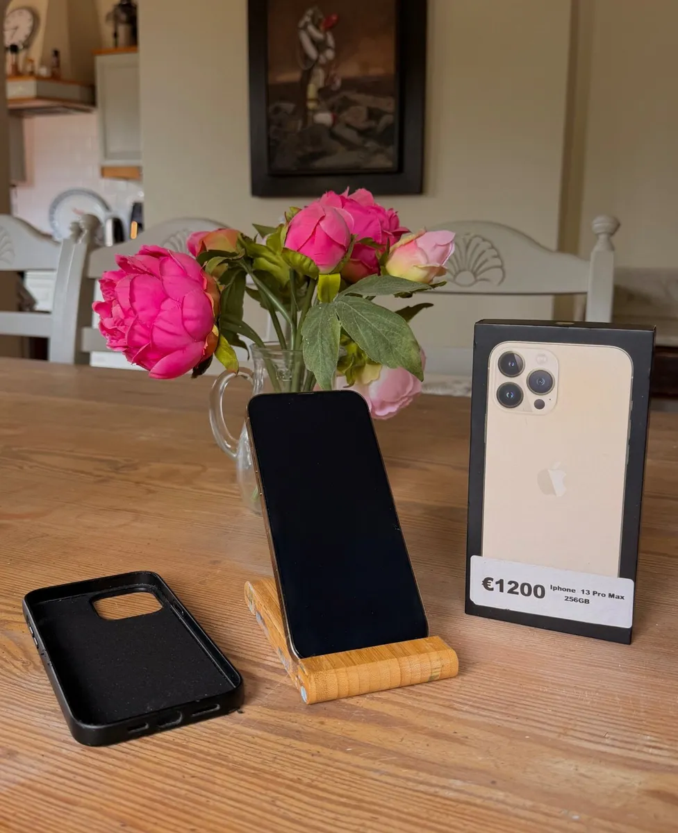 Beautiful iPhone 13 Pro Max 256 gb gold - Image 2