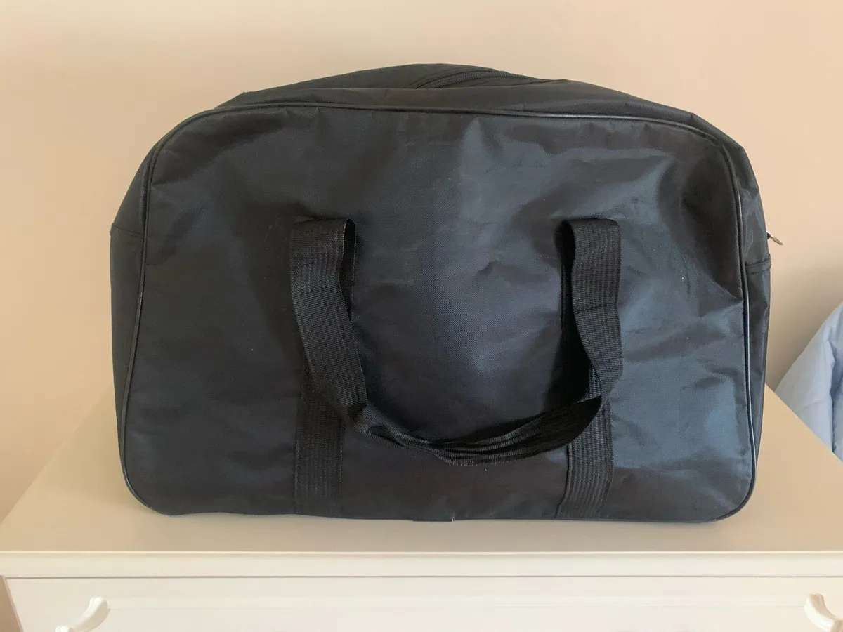New North Face Hold All - Image 4
