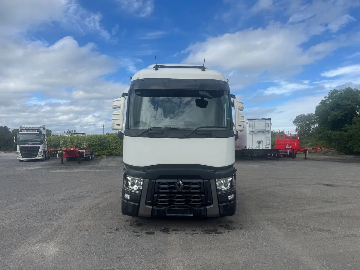 2020 Renault T480 6x2 - Image 2