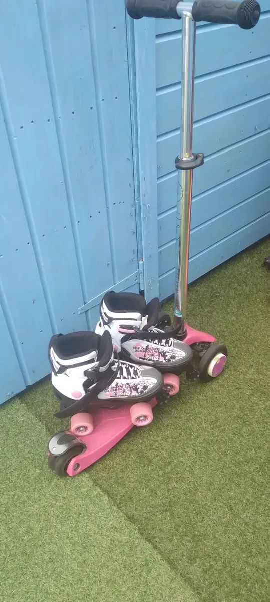 Roller skates and scooter - Image 3