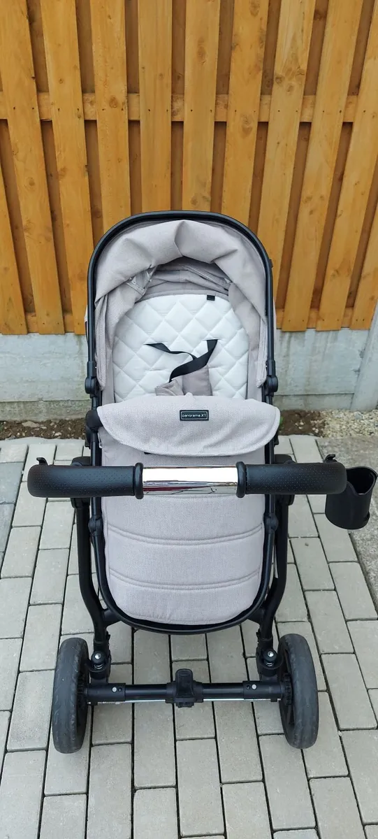 Baby panorama XTi baby pram and car seat. - Image 3