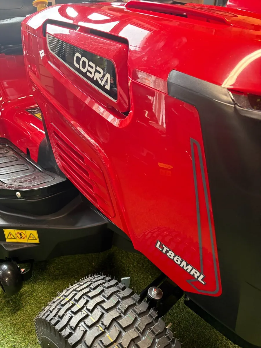 Cobra LT86MRL - 34 inch ride on mower - Brand New - Image 2