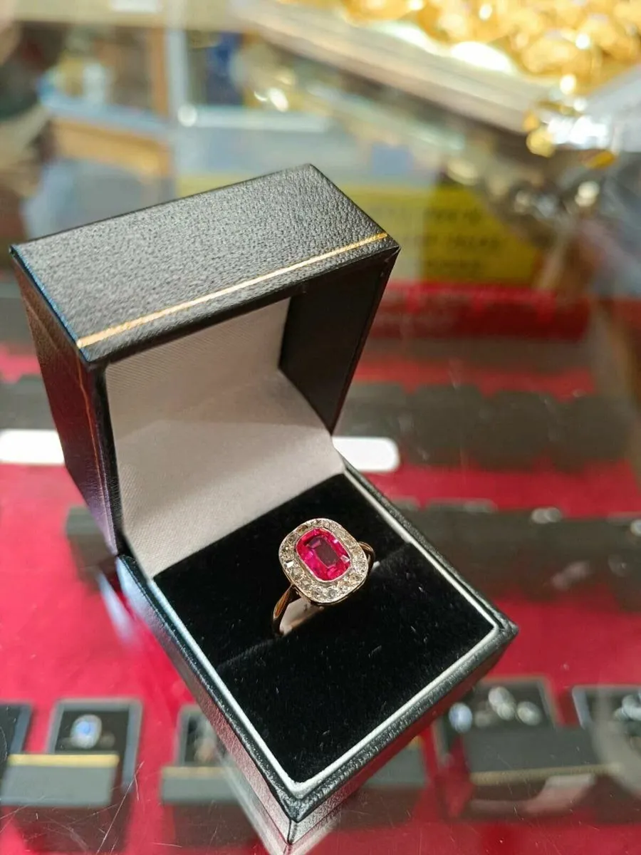 Antique Art Deco Ruby & Diamond 18k Gold Ring - Image 1