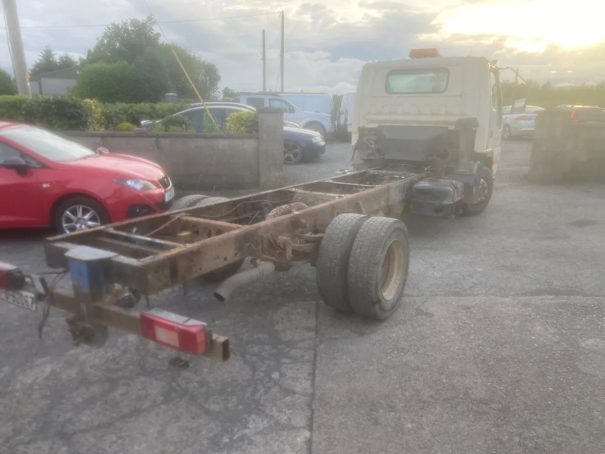 07 Isuzu npr 5.2 - Image 3