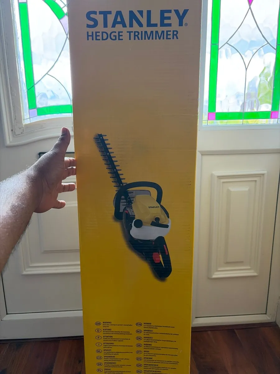Stanley hedge trimmer - Image 2