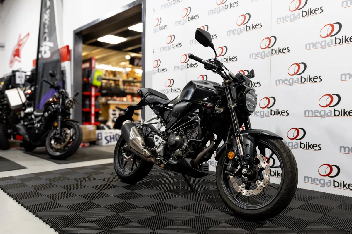 Honda CB300R 2025 - Image 3