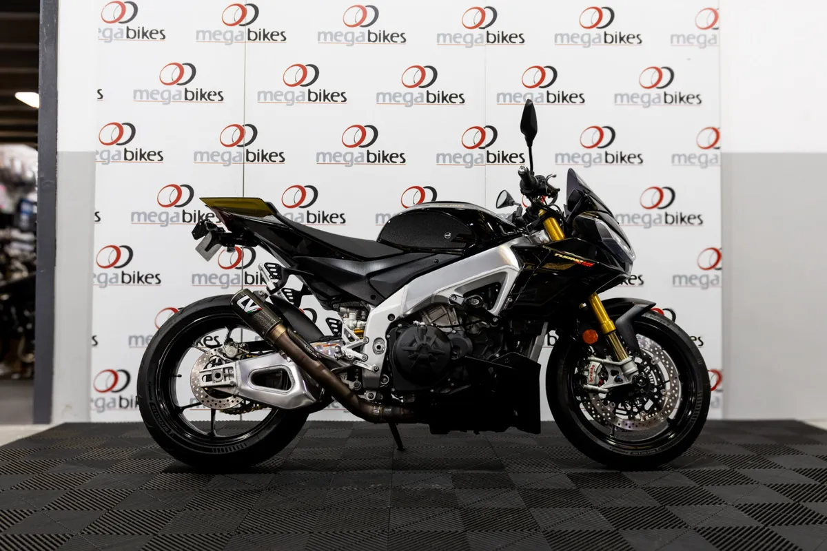 Aprilia Tuono V4 Factory 2022 - Image 1