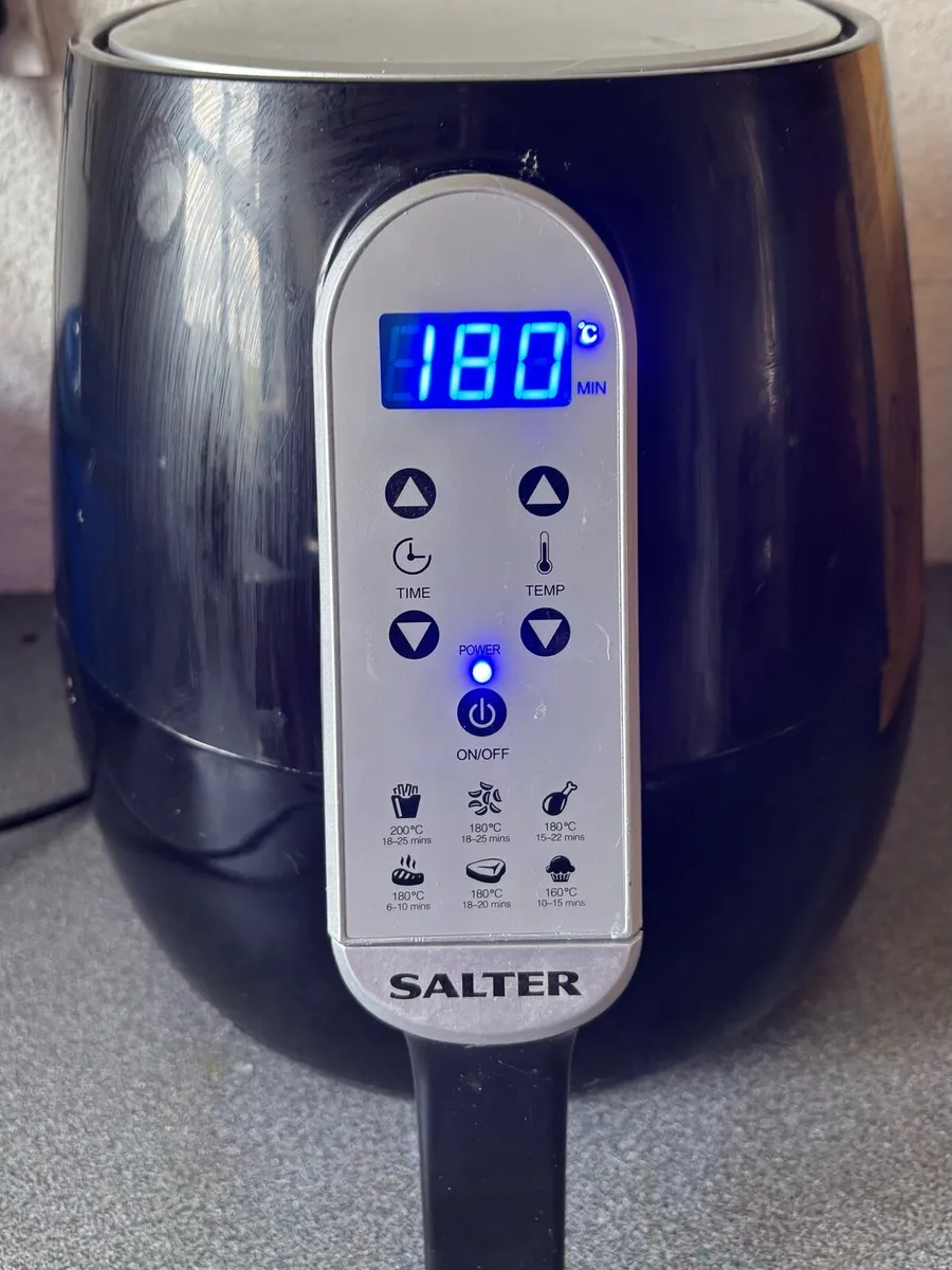Salter 4.5 litre Hot Air Fryer - Image 1