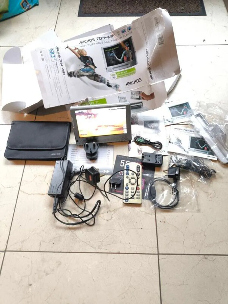 archos 704-wifi 80gb - Image 1