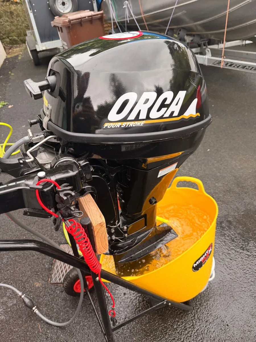 Orca 9.9 four stroke outboard, hardly used - Image 3