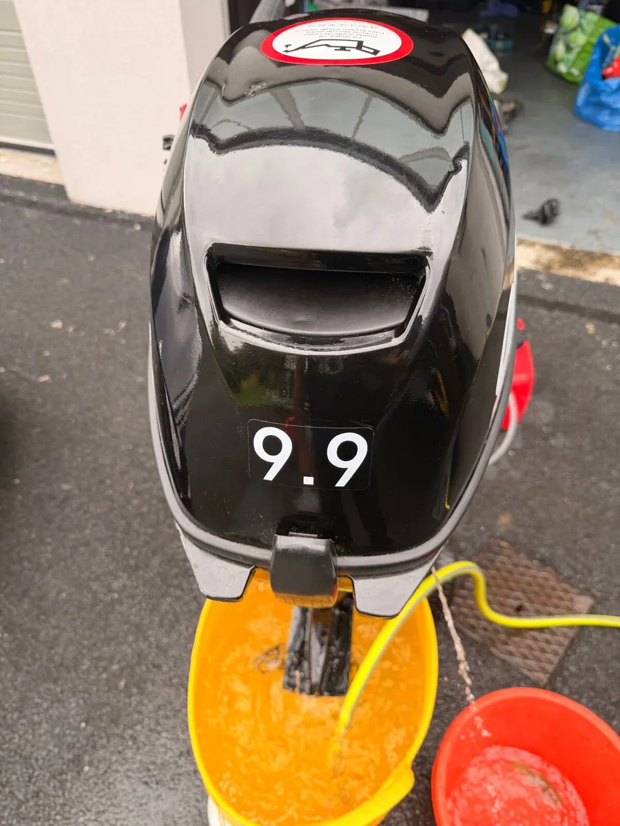 Orca 9.9 four stroke outboard, hardly used - Image 4