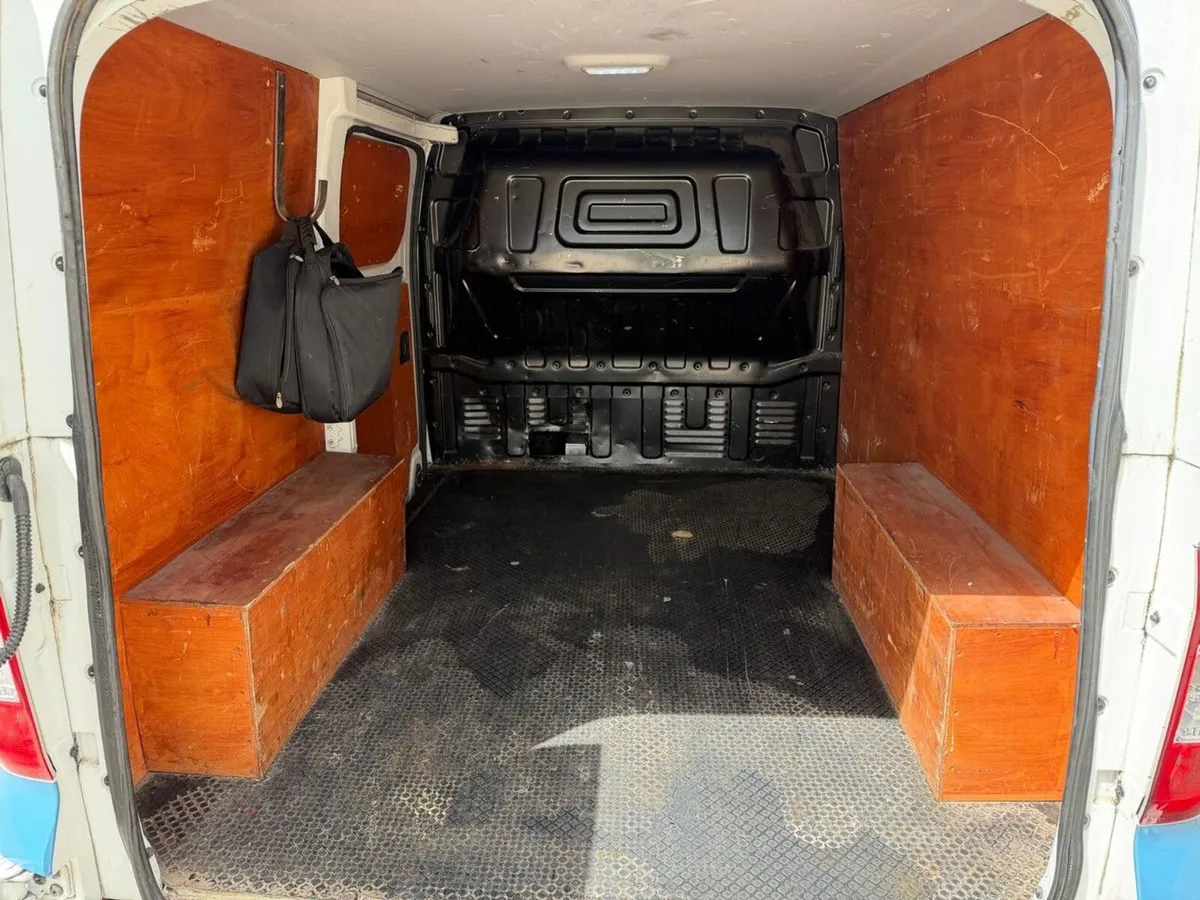 MAXUS E DELIVER 3 35KWH H1 AUTOMATIC ELECTRIC VAN - Image 3