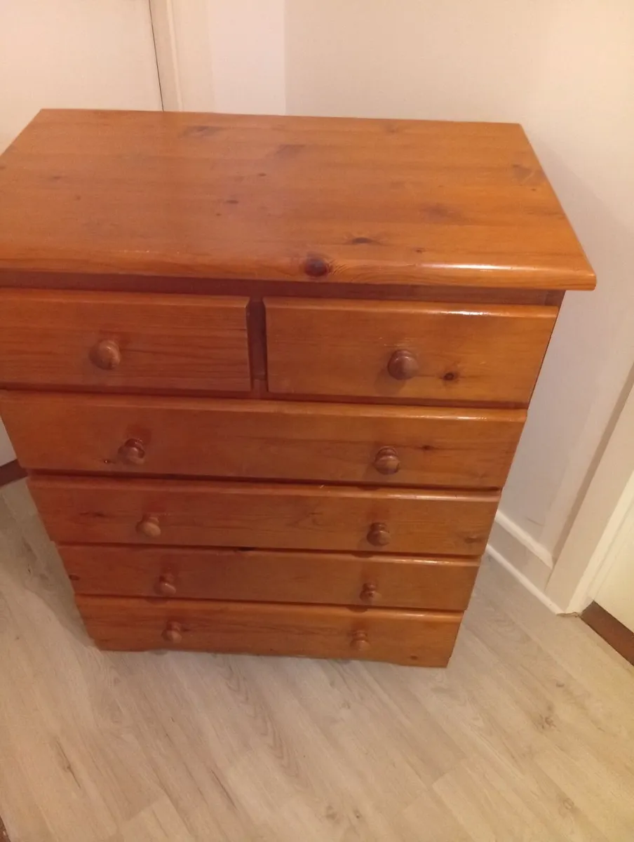 Solid wood Sturdy Quality Chest of drawers - Image 2