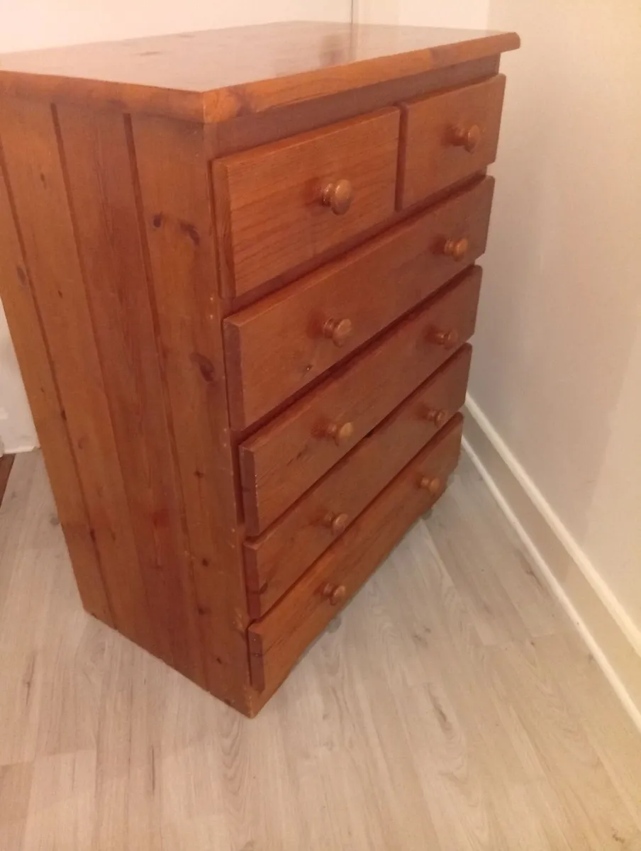 Solid wood Sturdy Quality Chest of drawers - Image 3