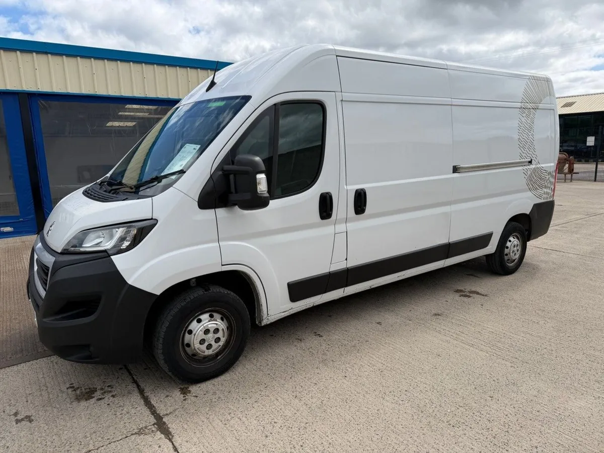 PEUGEOT BOXER 335 PROFESSIONAL L3 H2 2.2 BLUE HDI - Image 3
