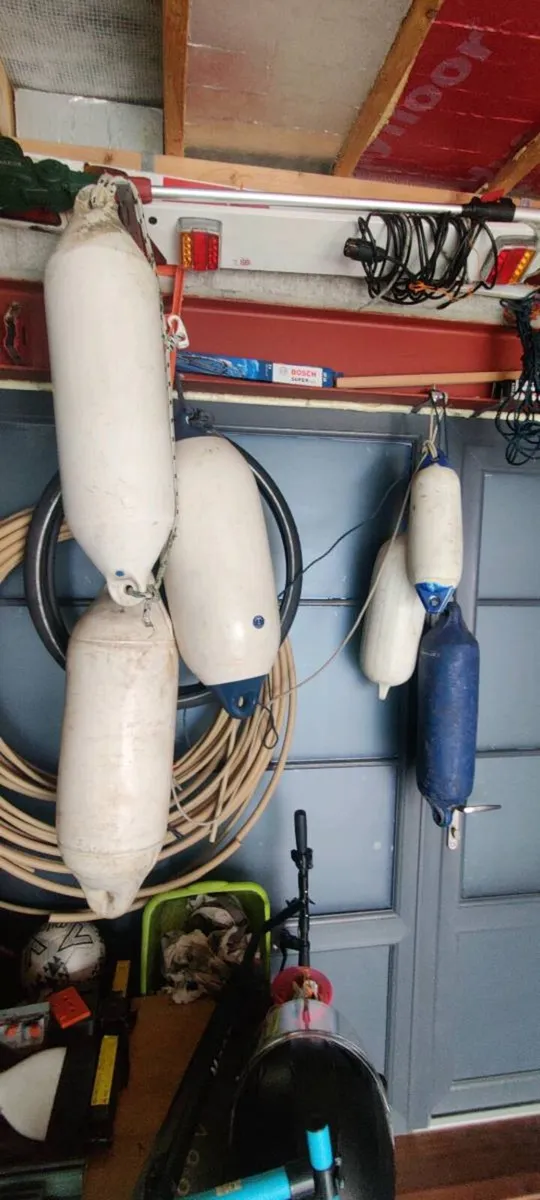 Selection of boat fenders - Image 1