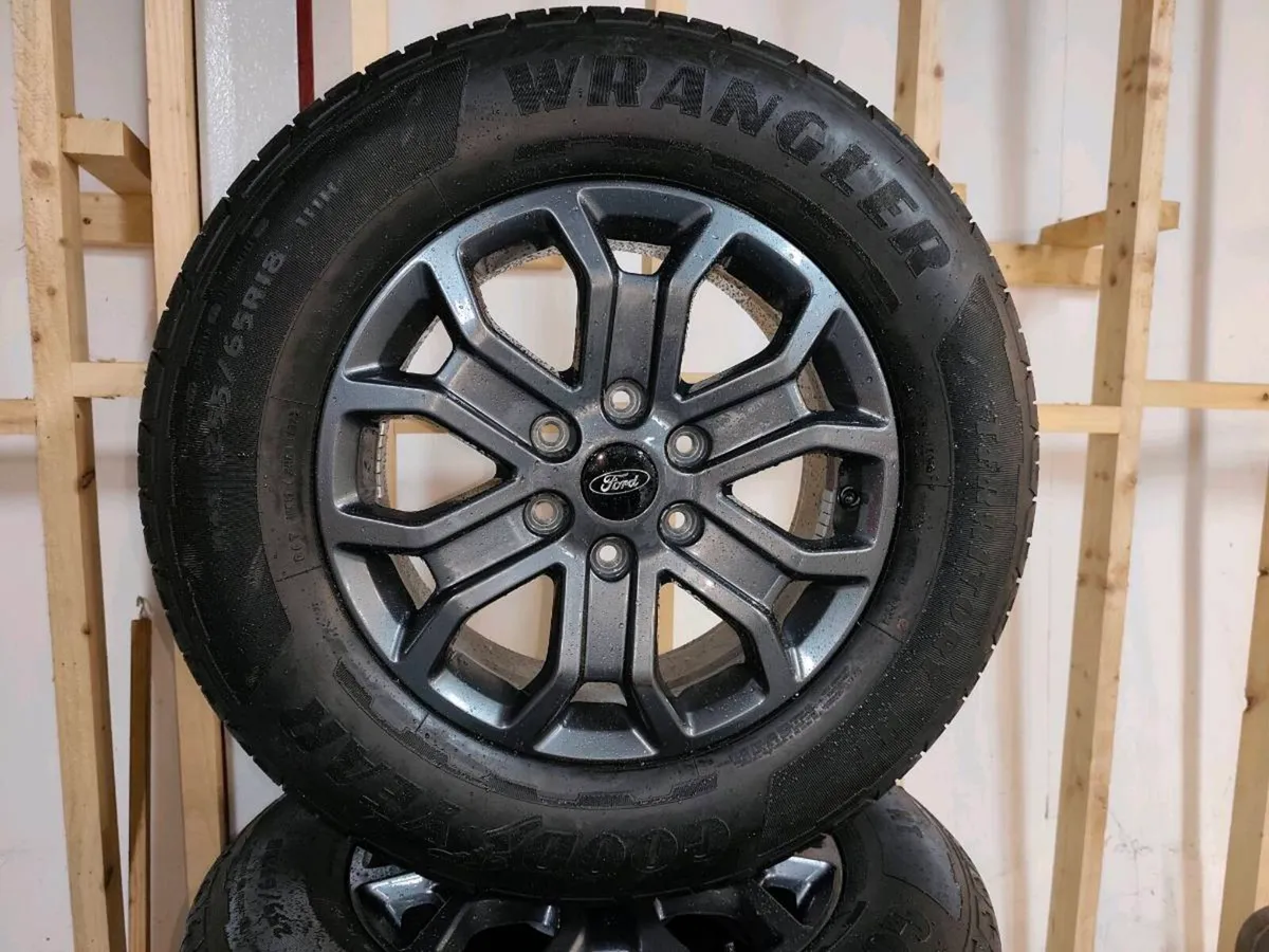 BRAND NEW ALLOYS AND TYRES - Image 3