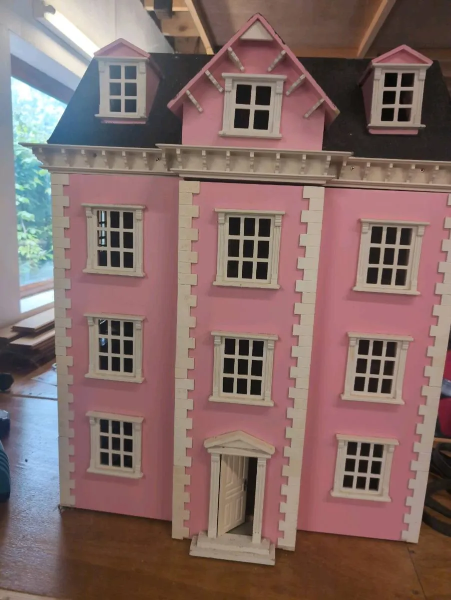 Antique Doll House - Image 1