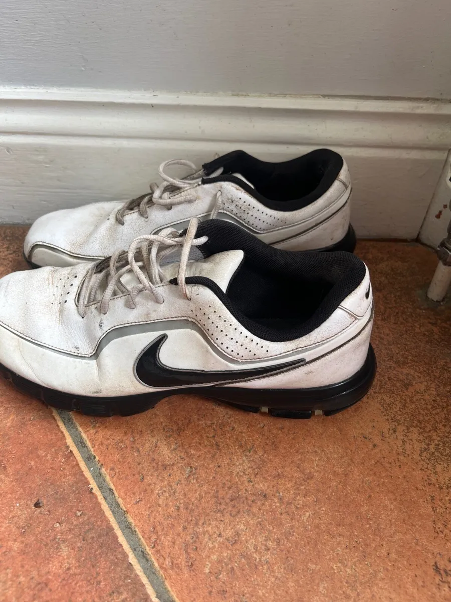 Nike golf shoes - Uk 9