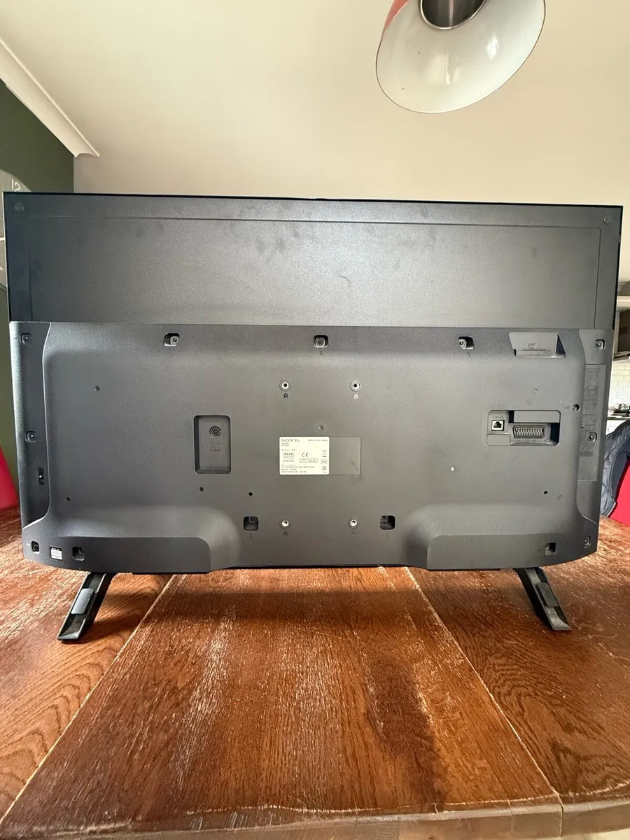 Sony Television - Image 2