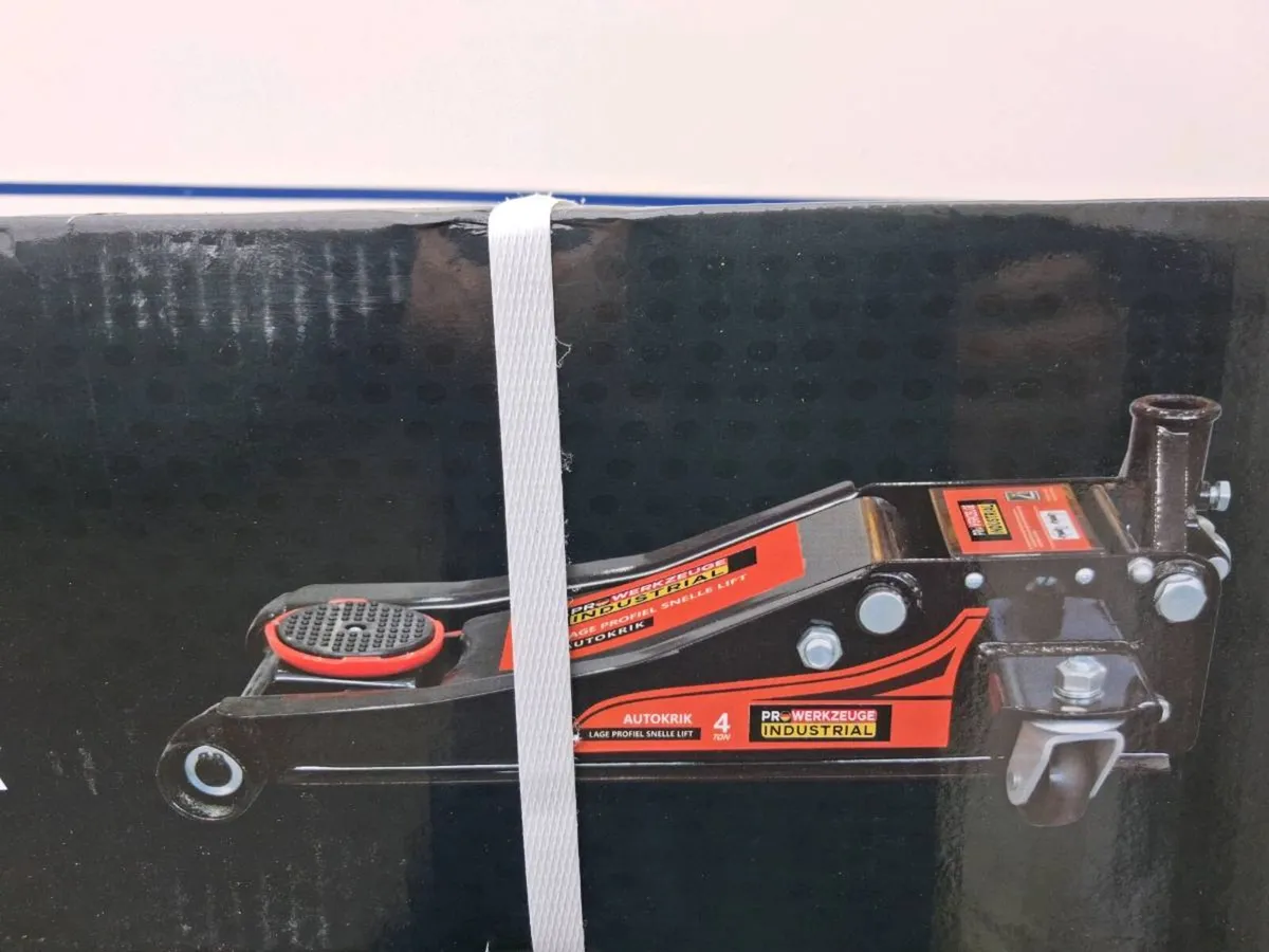 New 4toone low profile trolly jacks - Image 1