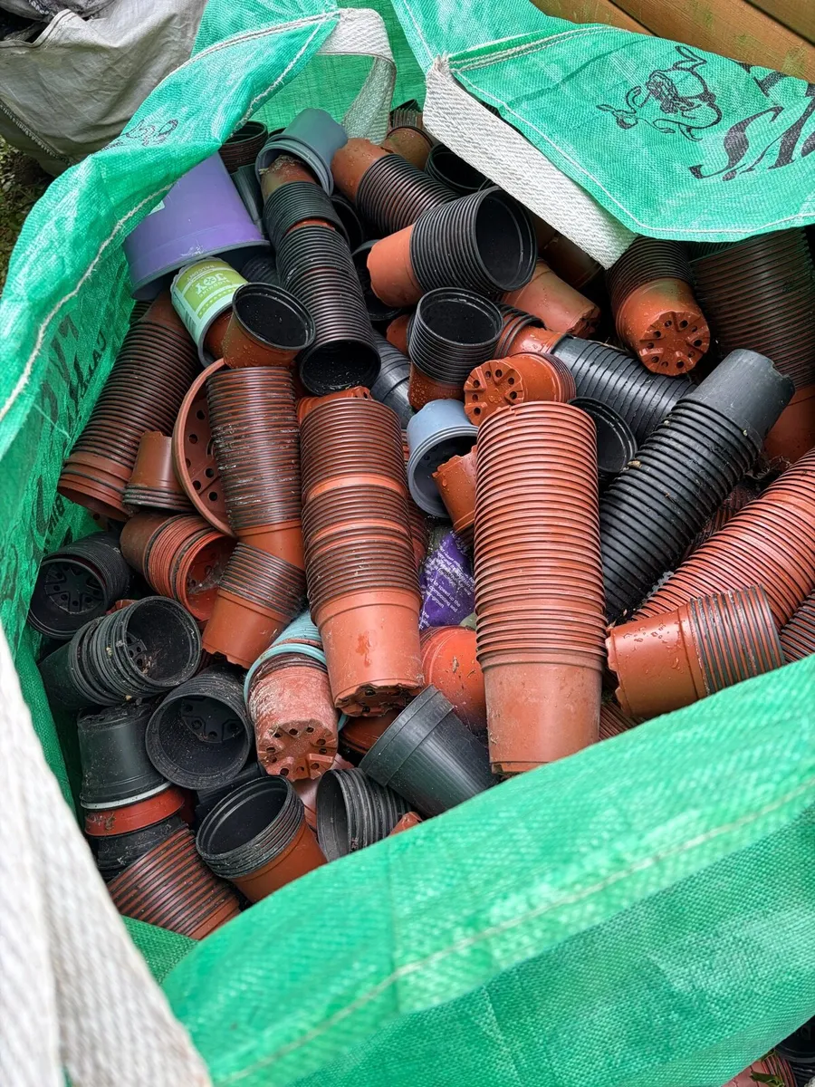 NEW plastic pots (per ton bags €50) - Image 2