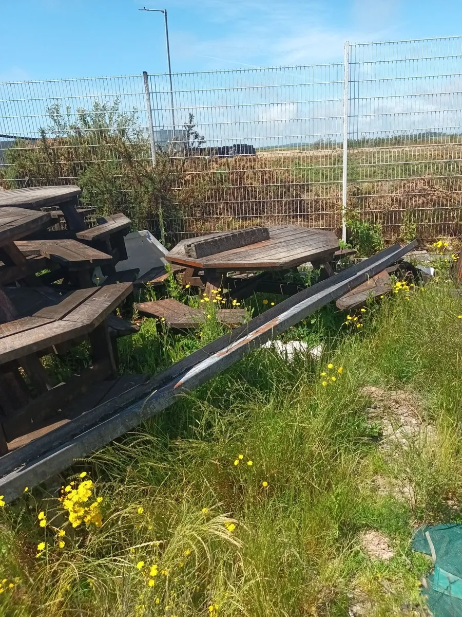 5 x 8 Seater Garden Benches - Image 3
