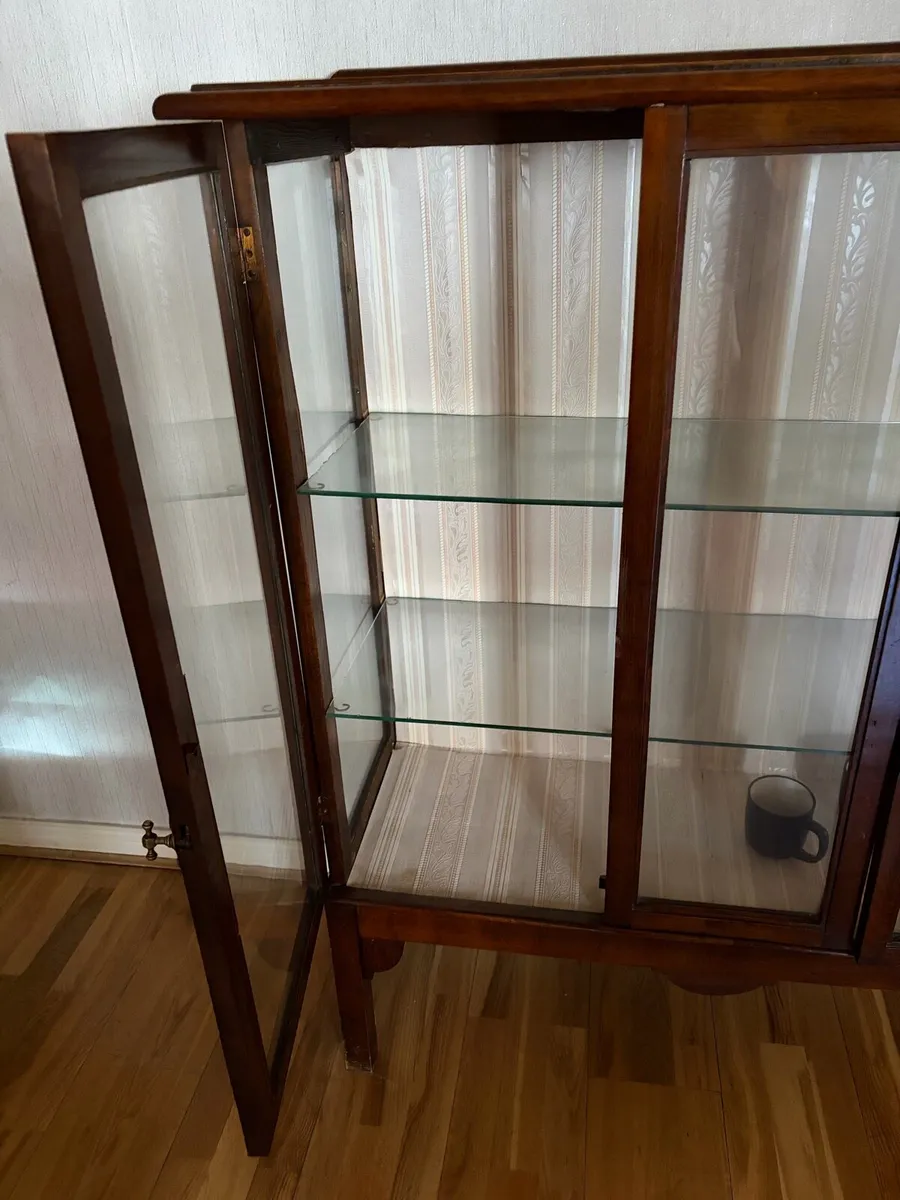 Mahogany Display Cabinet - one of a kind - Image 2
