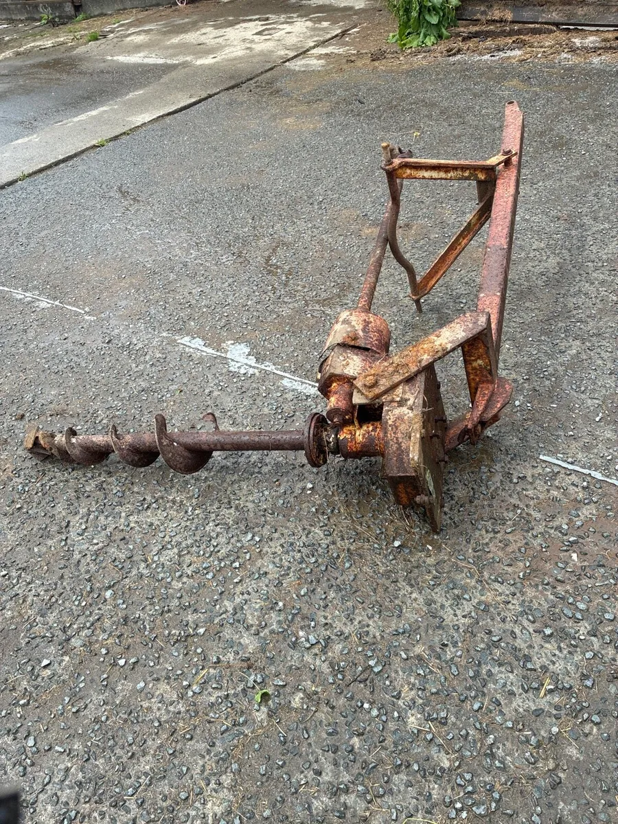 Concrete mixer. Post hole auger - Image 2