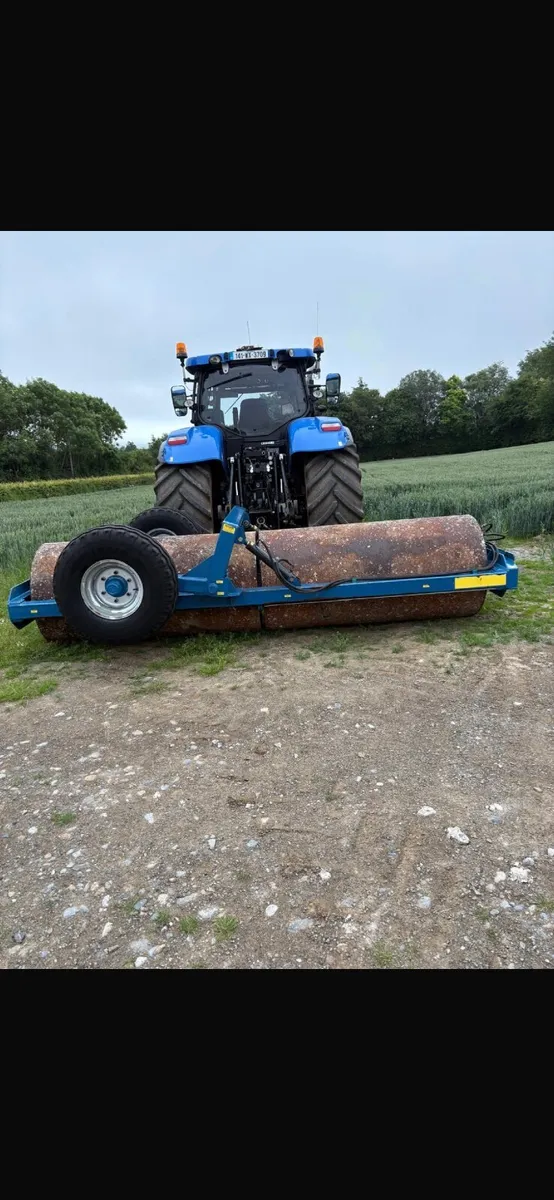 Roller - Image 1