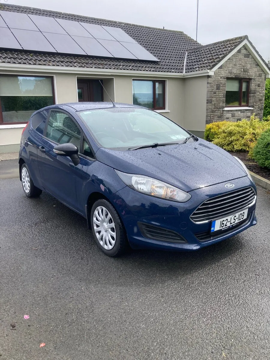 2016 Ford fiesta van - Image 1