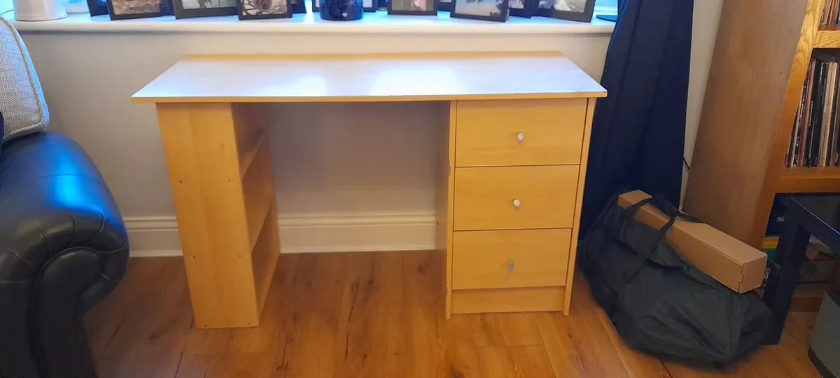 Desk - Image 1
