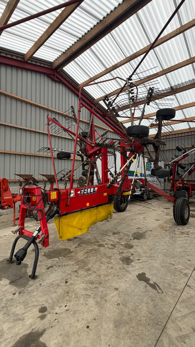Fella 20 ft  silage rake - Image 1