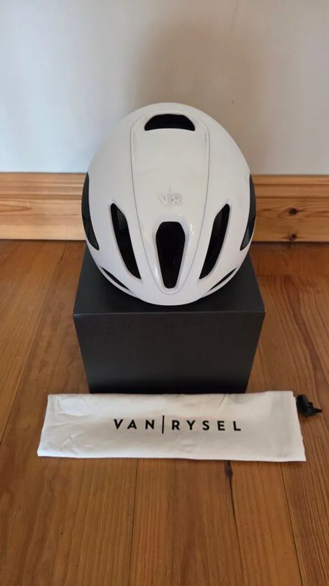 Van Rysel Road Cycling Aero Helmet RCR-F Mips - White - Image 2