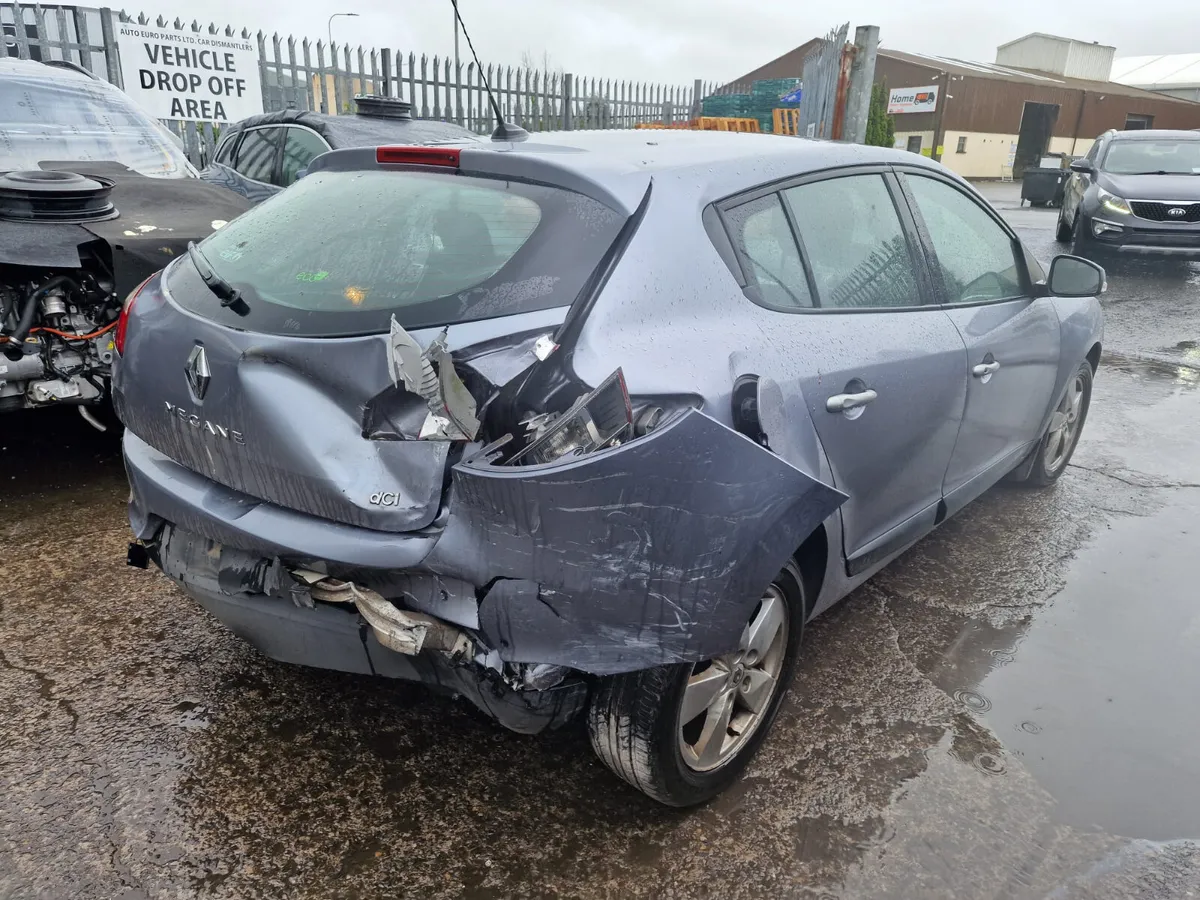10 RENAULT MEGANE  1.5 DCI FOR BREAKING - Image 4